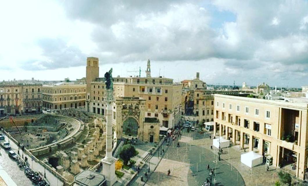 B&B Degli Artisti Suite Lecce Ngoại thất bức ảnh