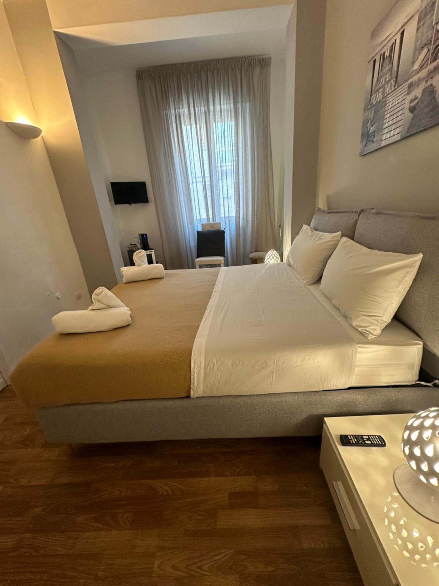 B&B Degli Artisti Suite Lecce Ngoại thất bức ảnh