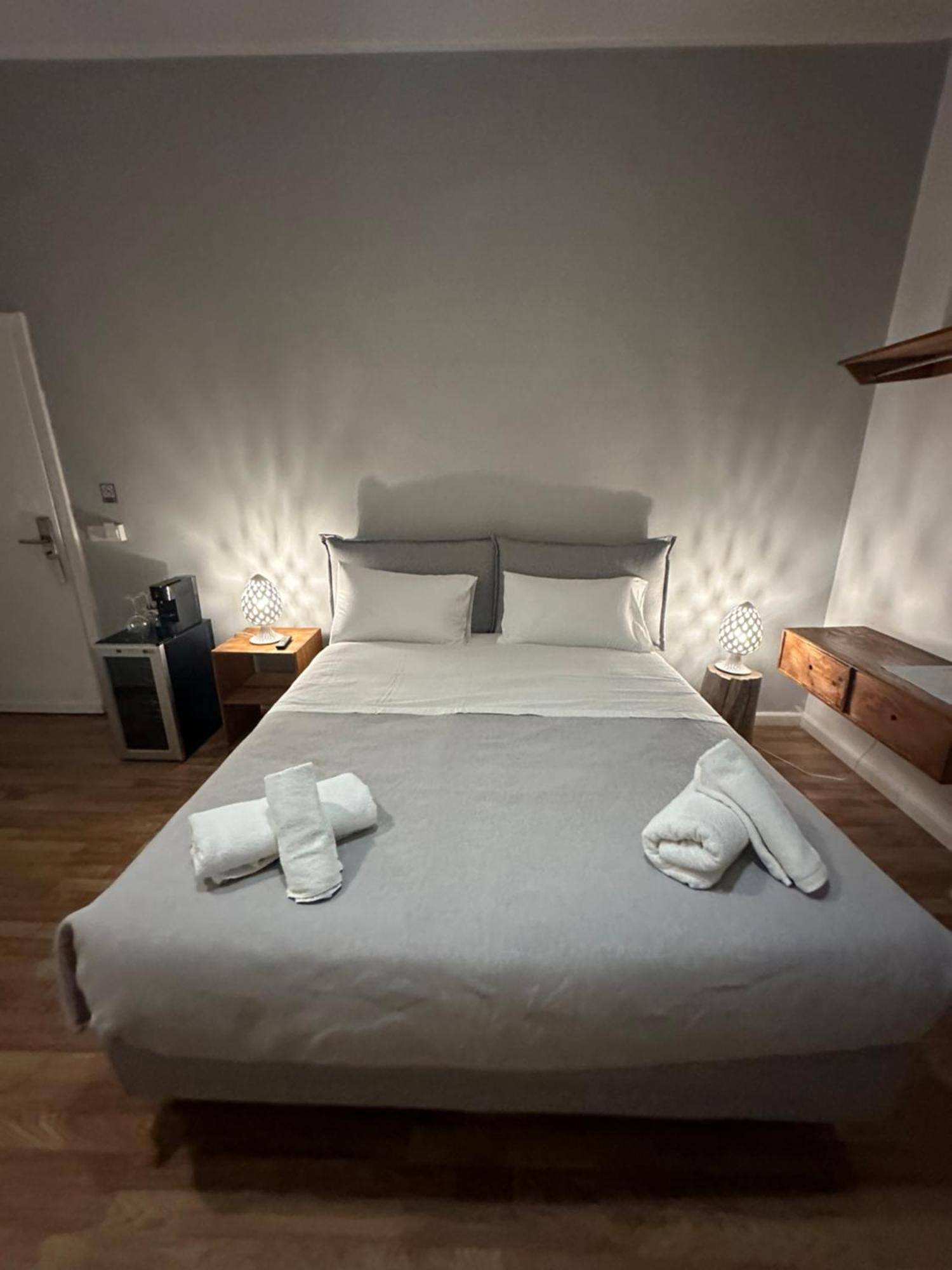 B&B Degli Artisti Suite Lecce Ngoại thất bức ảnh