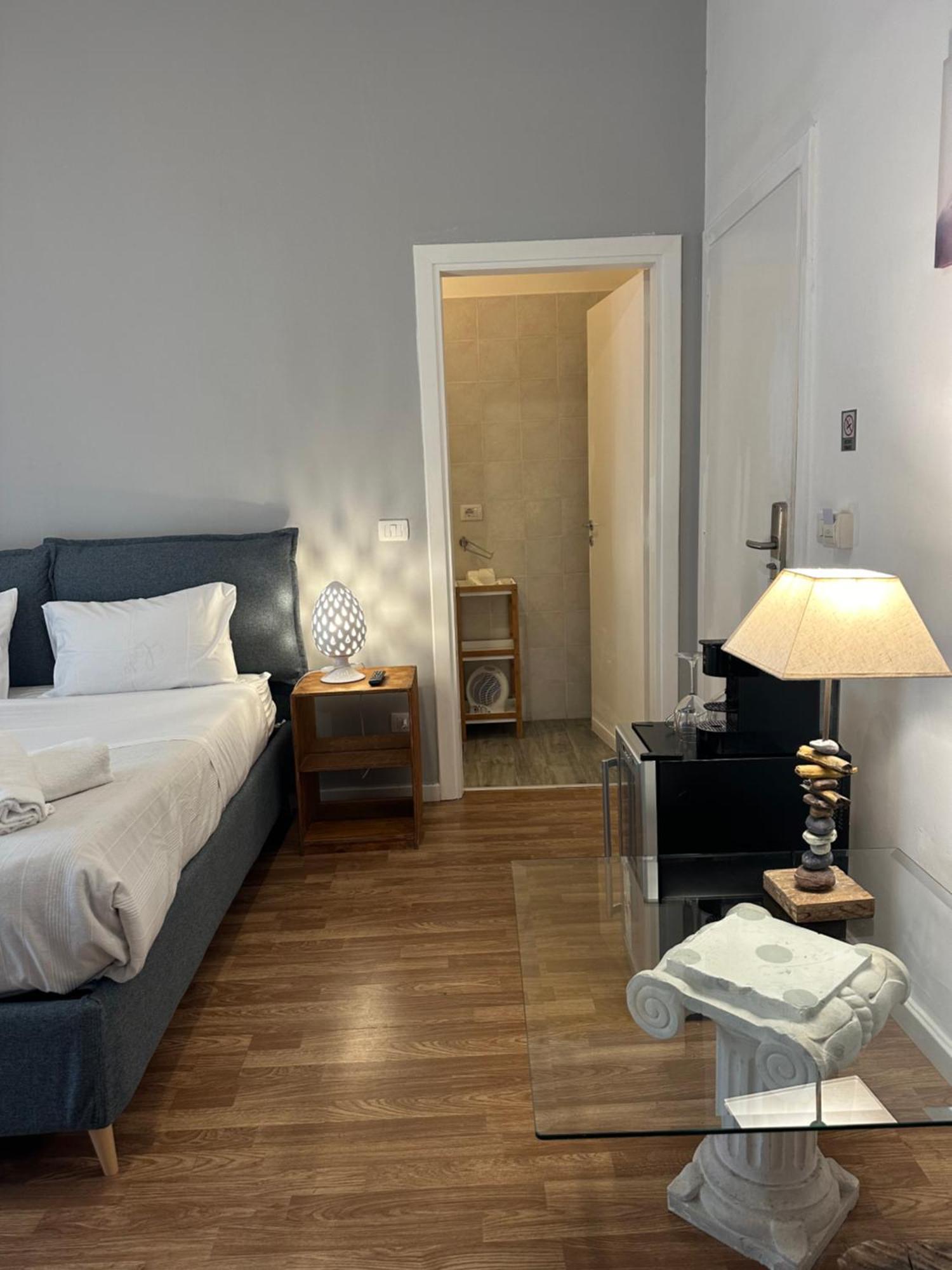 B&B Degli Artisti Suite Lecce Ngoại thất bức ảnh