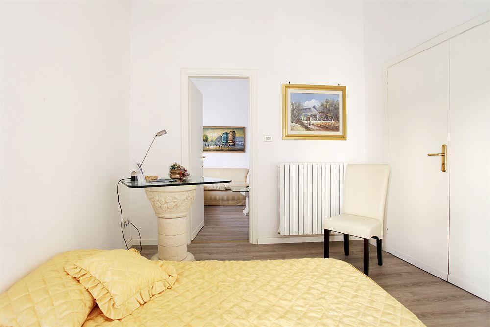 B&B Degli Artisti Suite Lecce Ngoại thất bức ảnh
